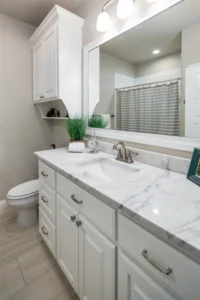 022_3517-Leesburg_Guest-Bath-01resz